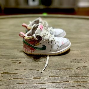 Girls Jordan 1 size 9c